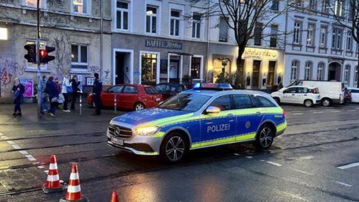 alerta-in-germania-un-individ-a-luat-ostatice-mai-multe-persoane-intr-o-farmacie-rapitorul-cere-o-rascumparare-de-peste-1-milion-de-euro