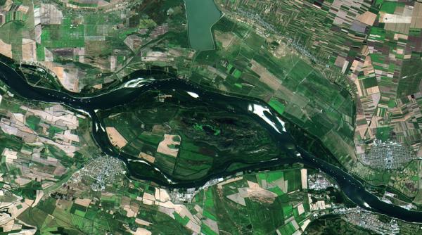 IMAGINI UIMITOARE! Cum arată România văzută din spaţiu