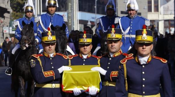 New York Times: România şi-a înmormântat inima Reginei la Castel