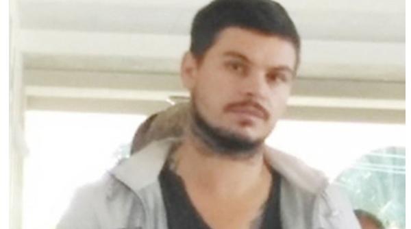 Izolat pe o Insulă în Pacific