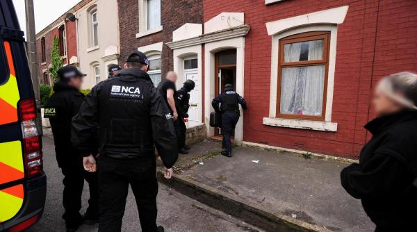 Român arestat din greșeală de polițiștii britanici