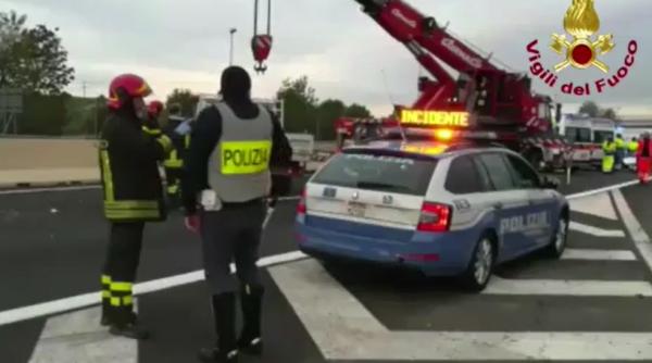 Accident grav în Italia, un român a murit și 5 sunt răniți 