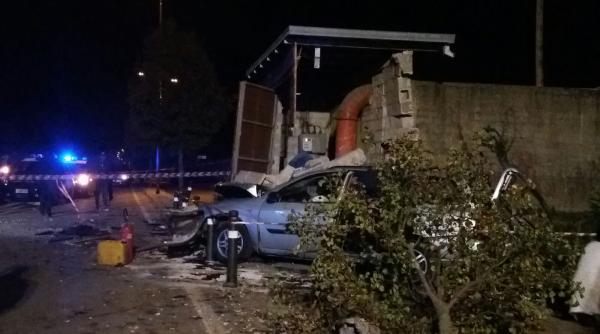 Cinci români, striviți în urma unui impact devastator în Italia