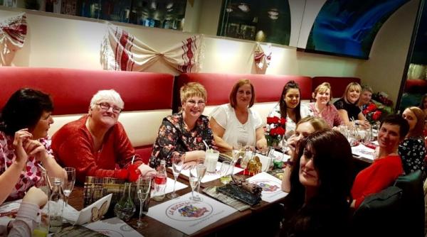 Jurnalist din UK, impresionat de un local tradițional românesc