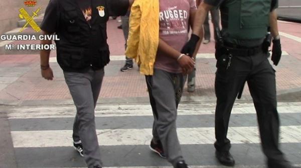 VIDEO acțiune în forță! 11 români arestați în Toledo