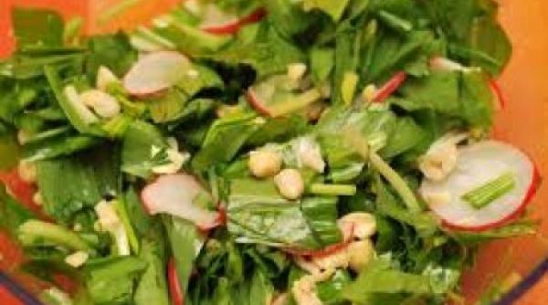 Dieta cu leurdă te scapă rapid de 5 kg. Simplu  de ţinut!