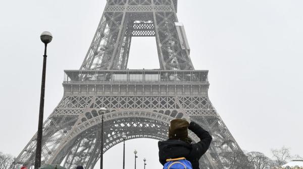 Turnul Eiffel, închis din cauza fenomenelor meteo extreme