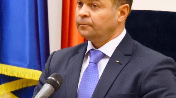 Românii pleacă masiv din România. Marilen Pirtea: CATASTROFĂ DEMOGRAFICĂ