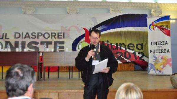 După 40 de ani în SUA, Michael Dediu convinge basarabenii să vrea unire