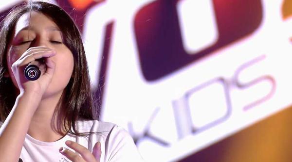 Flori Alexandra Cuţitaru, în semifinalele concursului 'Vocea Spaniei Junior'