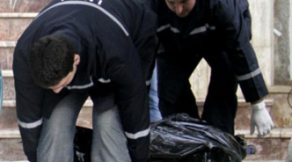 Român UCIS CU SÂNGE RECE în Italia.Strangulat cu un cablu și lovit cu securea