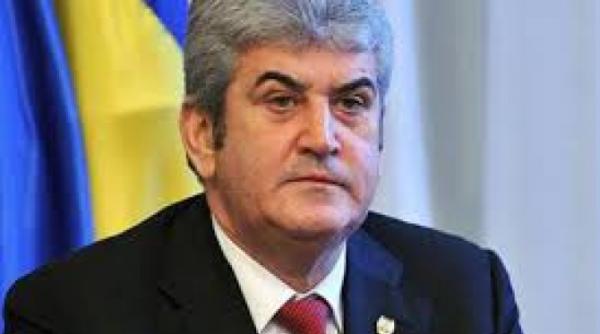 Românii, puși să plătească în locul fostului ministru de Interne Gabriel Oprea. În dosarul Colectiv, tratamentul este diferit