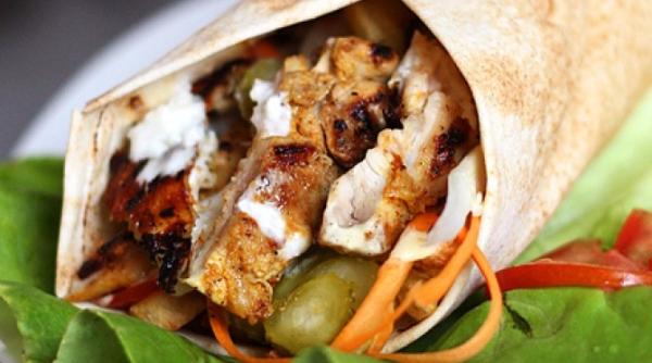 ALERTĂ în BUCUREȘTI: un copil a murit și părinții au orbit, după ce au mâncat shaorma 