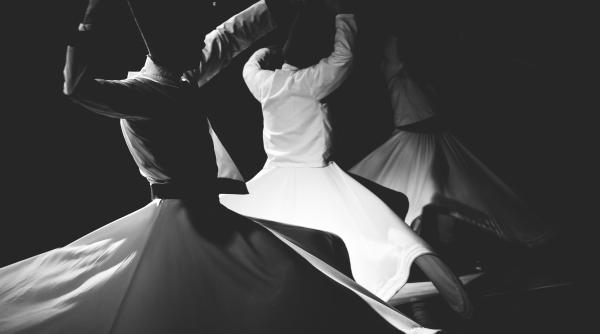 Ansambluri din Polonia, Bulgaria şi România, la un festival în Caracal