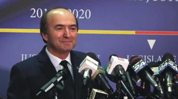 Plângere penală împotriva lui Tudorel Toader. Riscă închisoare de până la 7 ani 