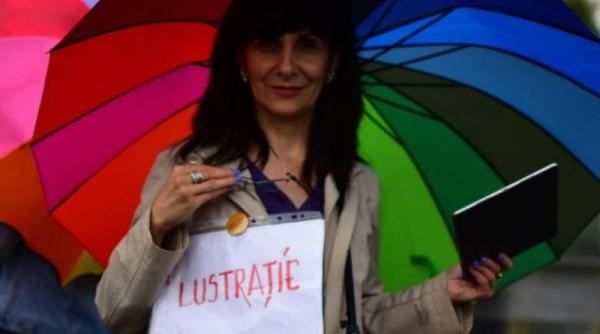 Interzis la examen pentru că face parte din mișcarea #rezist