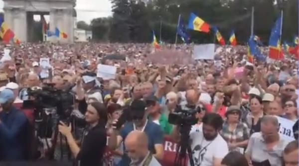 Proteste în Republica Moldova. Tensiune în creștere după anularea alegerilor 