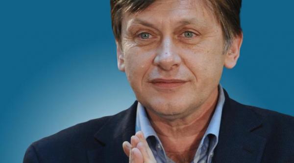 Crin Antonescu s-a întors în România. Ce a declarat după întâlnirea cu Ludovic Orban