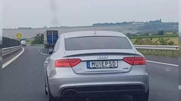 Presa internaţională scrie despre șoferul care și-a înregistrat mașina cu mesaj anti-PSD