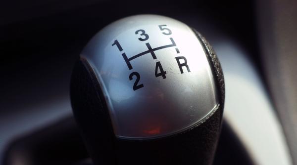 Italia:Român, oprit de poliție. Ce ascundea în schimbătorul de viteze 