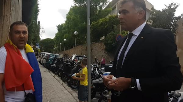 Mălin Bot, proteste anti PSD la Barcelona. Consulul României i-a avertizat. Video 