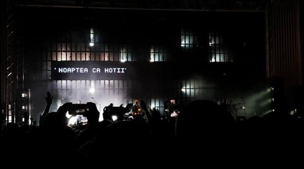 Mesaje anti-PSD la concertul trupei Massive Attack 