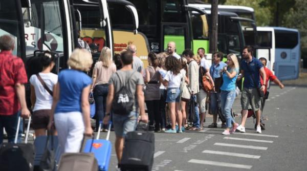 Microbuz cu români, sechestrat în Italia 