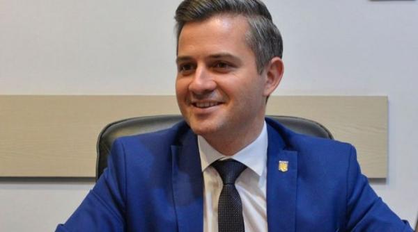 Cum justifică secretarul de stat declarația „să punem Centenarul pe "TRICOAIELE" noastre" 