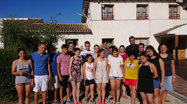 Copii ai comunității românești din Spania, în tabără la Madrid 