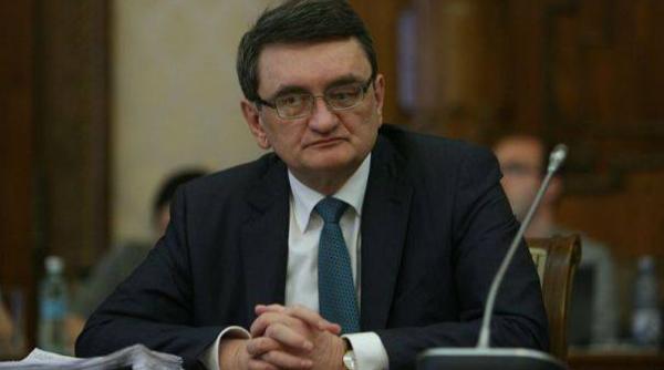 Victor Ciorbea cere lămuriri Poliției în legătură cu copilul şoferului maşinii cu numere anti-PSD