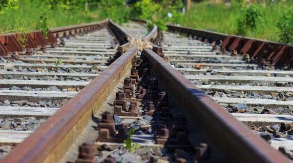  Ministrului Transporturilor: MERSUL TRENURILOR, măcar aducerea lor la standardul din 1989 