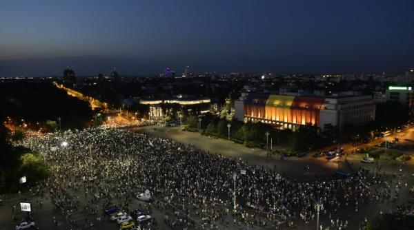 Românii au iesit din nou în stradă. A cincea zi de proteste 