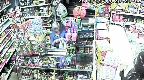 Spania: Româncă arestată, după ce a dat afară șase politisti din Poliția Națională