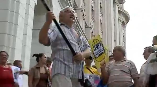 Piața Victoriei. Clujenii, miting de susținere a diasporei