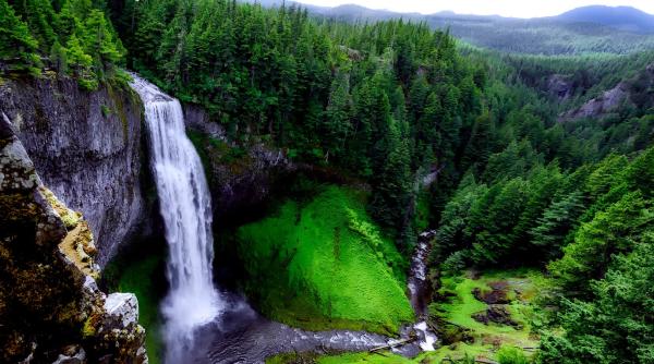 Cascada Măgura, recent descoperită în România: Nou obiectiv turistic superb