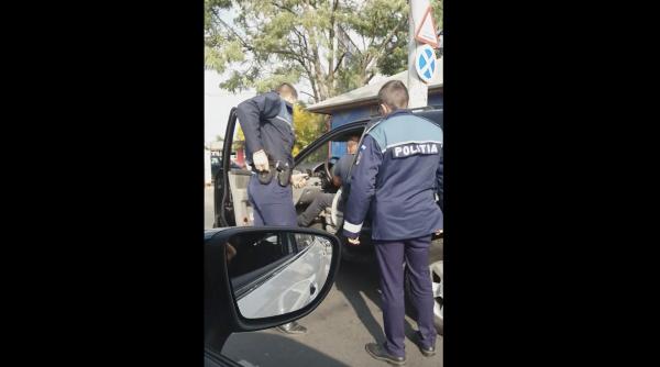 ”Nea Costică”, bătut de polițiști în trafic. I-au dat cu lacrimogen: VIDEO INCREDIBIL