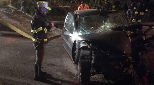 Italia: Român mort într-un accident rutier. Mașina în care se afla s-a făcut praf