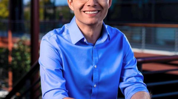 Român plecat din țară, premiat în SUA pentru o descoperire revoluționară