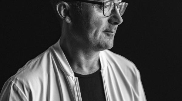 Regizorul Tudor Giurgiu, REVOLTAT: Un director din Ministerul Culturii "cerșește" bilete la film. Mesaj INCREDIBIL