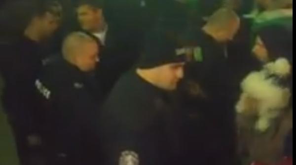 Gest INCREDIBIL. Jandarmii bulgari s-au alăturat protestatarilor. Video