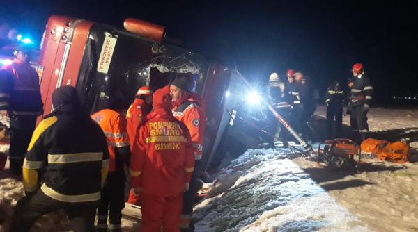 Autocar cu muncitori care se întorceau din VESTUL Europei acasă, ACCIDENT MORTAL. FOTO+VIDEO