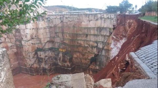 ALERTĂ în Portugalia. Un segment de autostradă s-a PRĂBUȘIT. 2 morți și mai mulți răniți