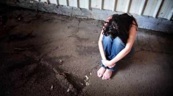 Italia. Fetiță de 13 ani, VIOLATĂ si obligată de un român să se PROSTITUEZE. Totul, cu acordul mamei