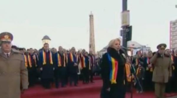 Dăncilă și Toader, huiduiți: Huo, flămânzilor!