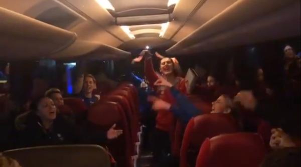 Fetele de la handbal, după victoria magnifică: „Asta-i ȚARA MEA, jur că-i MINUNATĂ” (VIDEO)