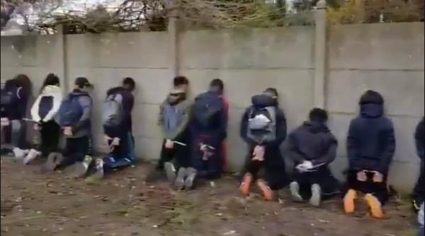 ȘOCANT: Cum tratează poliția franceză studenții protestatari. VIDEO