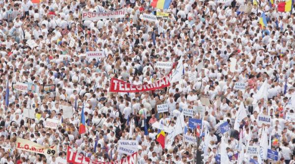 PSD, OBLIGAT să spună cât a COSTAT mitingul la care s-au îmbrăcat în alb