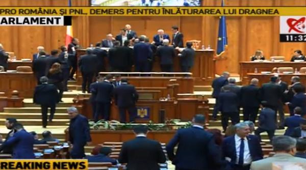 Începe BOICOTUL. Liberalii anunță GREVĂ în Parlament