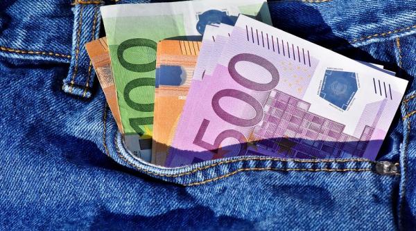 Pericolul de la graniță. Român JEFUIT în drum spre casă la frontiera Austria - Ungaria