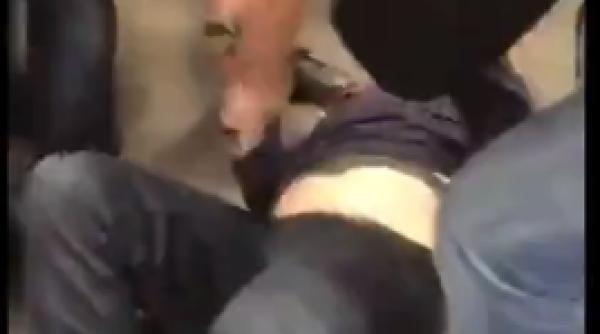 Budapesta: Doi deputați, târâți pe jos și scoși cu FORȚA din Televiziunea publică. VIDEO viral